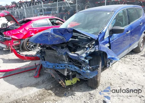 2015 Ford Escape S из США, поврежденный, VIN 1FMCU0F74FUA38009